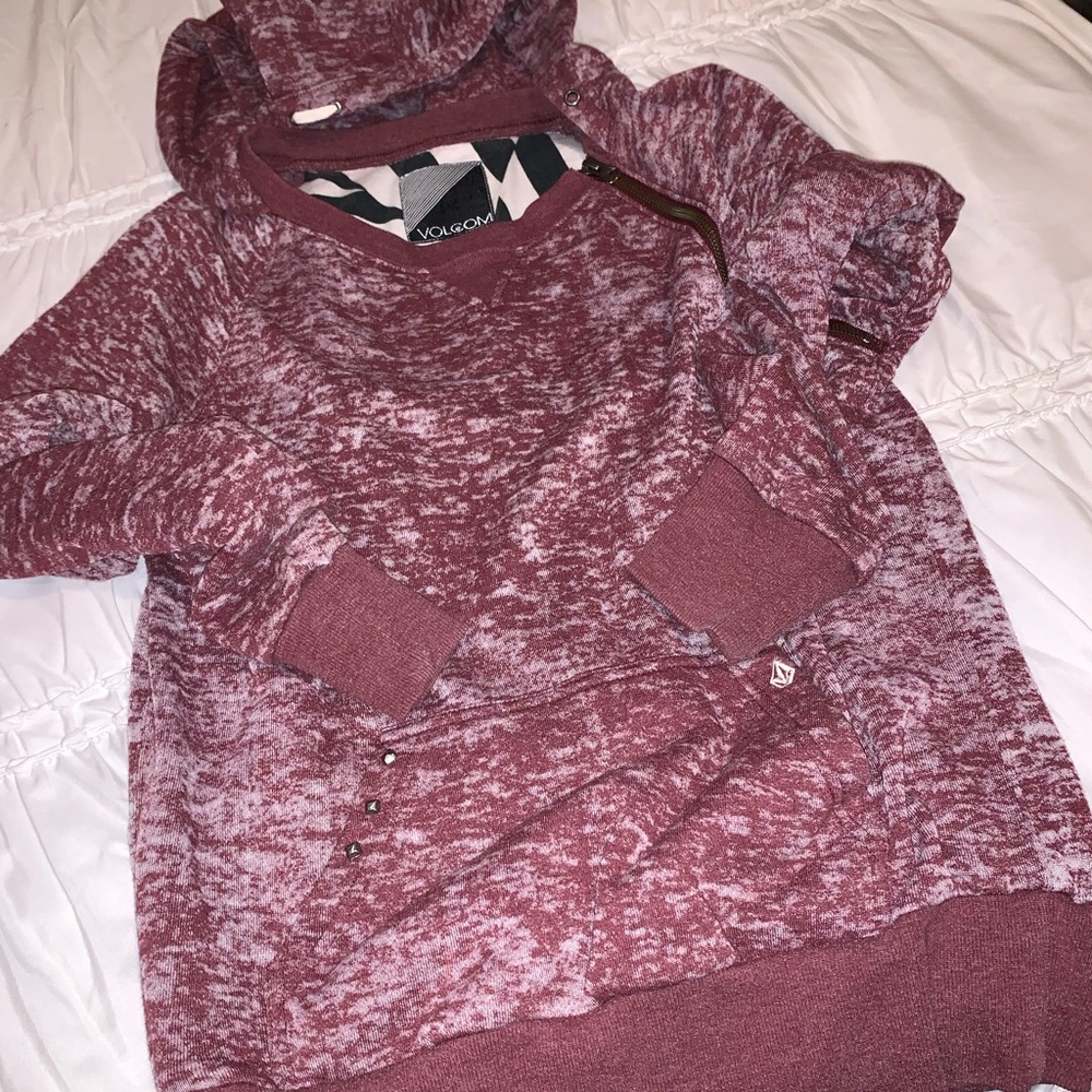 Hoodie with side zipper for that Retro look.